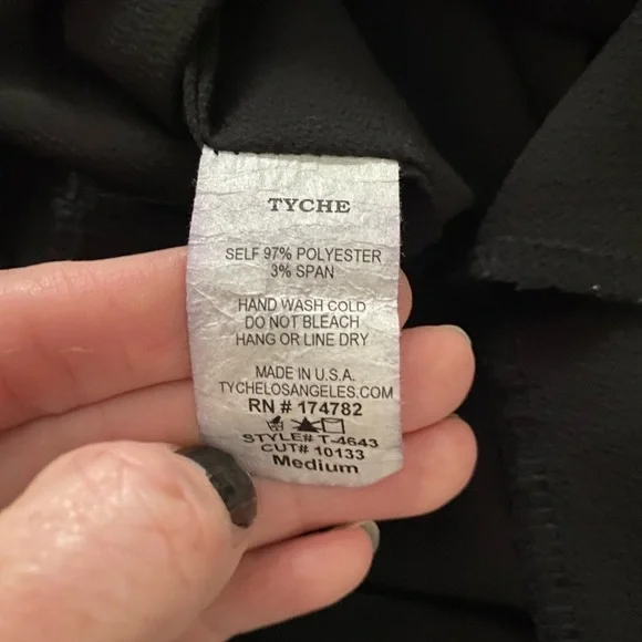 Pretty medium lined top​​​​​ - Picture 7 of 7